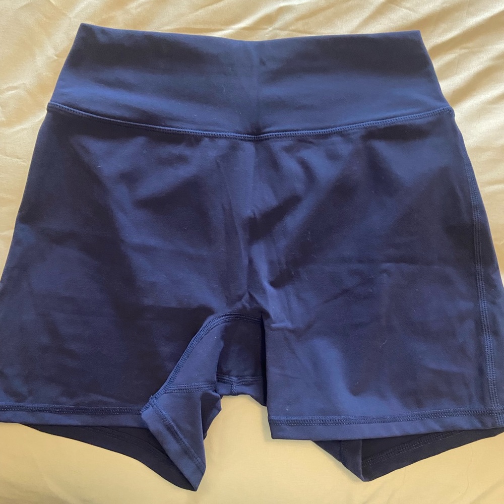 BuffBunny legacy short in midnight navy